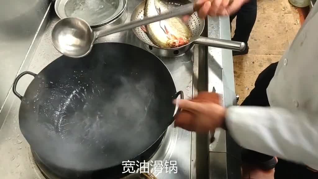 团年宴上就该有一道大气的红烧菜——红烧翘嘴鱼